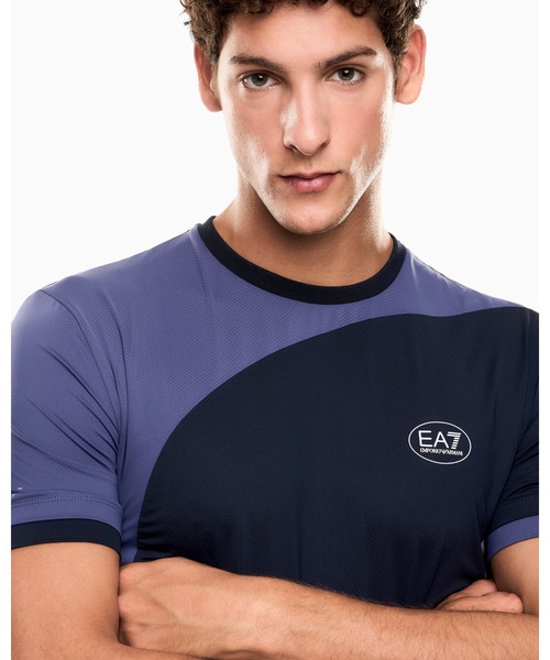 EMPORIO ARMANI EA7(エンポリオアルマーニイーエーセブン)の「【エンポリオ アルマーニ EA7】Tennis Pro クルーネックTシャツ VENTUS7テクニカルファブリック(Tシャツ/カットソー・メンズ・ブラック/ネイビー/グリーン/ライトグレー・MEDIUM/LARGE/XX-LARGE/SMALL)」の14枚目の写真