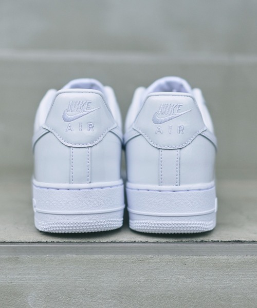 NIKE(ナイキ)の「AIR FORCE 1 '07 PRM IV2857-100(スニーカー・メンズ・ホワイト・26.0cm/24.0cm/29.0cm/28.5cm/28.0cm/27.5cm/27.0cm/26.5cm/25.5cm/25.0cm/24.5cm)」の10枚目の写真