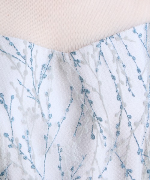 AIMER(エメ)の「チュールロングスリーブ幾何学フロッキー×プリントソフトマーメイドパーティードレス 結婚式 お呼ばれ ドレス 20代 30代 40代(ドレス・レディース・ブルーグレー/ベージュ/ブラック・MEDIUM)」の9枚目の写真