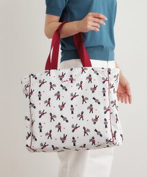LAURA ASHLEY（ローラアシュレイ）の「【撥水加工/キャリーオン機能付き/底板取外可】トラベル トートバッグ ヴィンテージソルジャー柄（トートバッグ）」