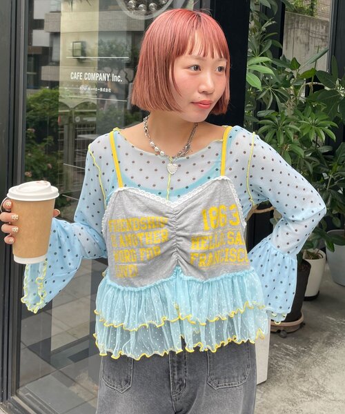 HELLO.SANFRANCISCO(ハローサンフランシスコ)の「【HELLO.SANFRANCISCO/ハローサンフランシスコ】プリントロゴチュールキャミビスチェ(タンクトップ・レディース・ピンク/グレー/アイボリー・ONE SIZE)」の2枚目の写真