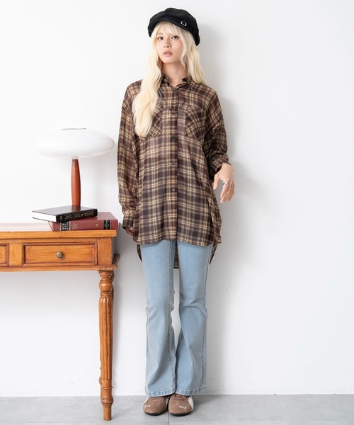 WEGO(ウィゴー)の「WEGO/【26年春夏新作】2WAYオフショルシアーチェックシャツ(シャツ/ブラウス・レディース・ネイビー/ブラウン・FREE)」の16枚目の写真