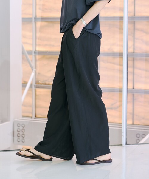 Rouge vif(ルージュヴィフ)の「【セットアップ対応】フィブリルイージーパンツ/ウエストゴム(その他パンツ・レディース・ブラウン/ブラック・36/38)」の11枚目の写真