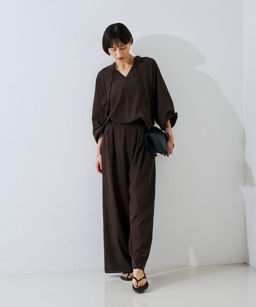 Rouge vif(ルージュヴィフ)の「【セットアップ対応】フィブリルイージーパンツ/ウエストゴム(その他パンツ・レディース・ブラウン/ブラック・36/38)」の15枚目の写真