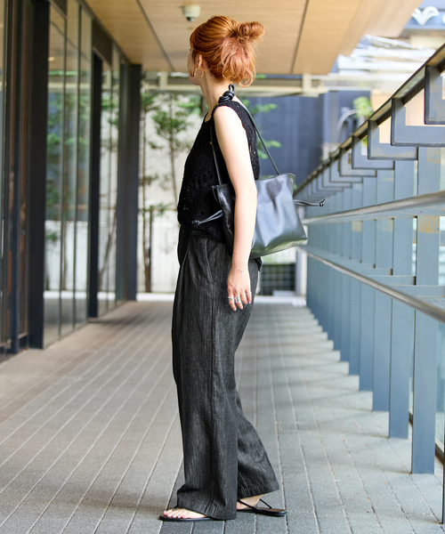 B.C STOCK(ベーセーストック)の「ウォッシャブル / DU JOUR / デュ ジュール MODERN SLACKS JEAN(デニムパンツ・レディース・ブラック系その他/ネイビー・36/38)」の4枚目の写真