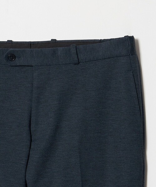 A DAY IN THE LIFE UNITED ARROWS(アデイインザライフユナイテッドアローズ)の「ポンチ プリント ノープリーツ スラックス-セットアップ対応-<A DAY IN THE LIFE>(スラックス・メンズ・ダークブラウン/ロイヤルブルー/その他1/ダークグレー・S/L/XL/M)」の6枚目の写真