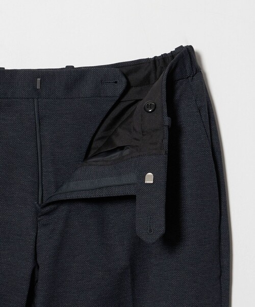 A DAY IN THE LIFE UNITED ARROWS(アデイインザライフユナイテッドアローズ)の「ポンチ プリント ノープリーツ スラックス-セットアップ対応-<A DAY IN THE LIFE>(スラックス・メンズ・ダークブラウン/ロイヤルブルー/その他1/ダークグレー・S/L/XL/M)」の16枚目の写真