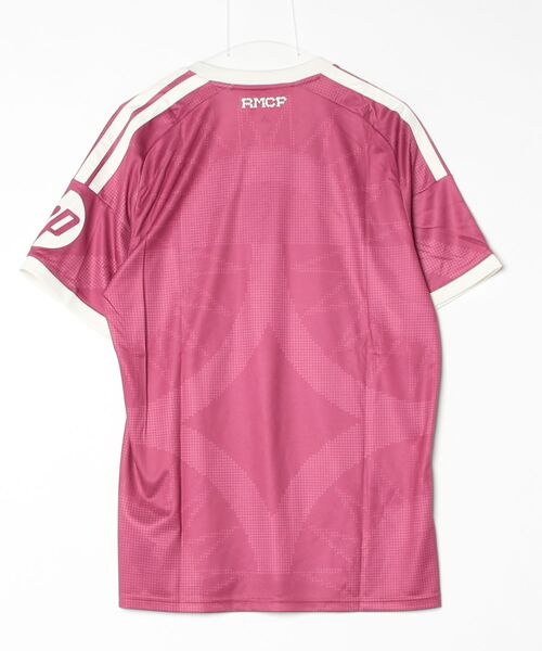 adidas(アディダス)の「レアル・マドリード 26/27 サード レプリカ ユニフォーム / アディダス adidas(Tシャツ/カットソー・メンズ・ピンク・X-LARGE/SMALL/MEDIUM/LARGE/XXX-LARGE/XX-LARGE)」の2枚目の写真