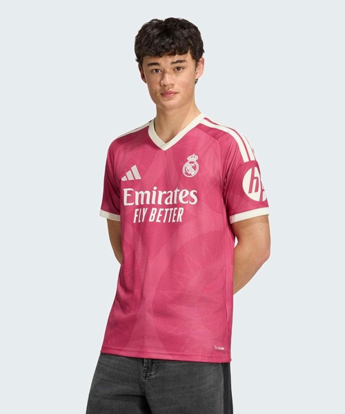 adidas(アディダス)の「レアル・マドリード 26/27 サード レプリカ ユニフォーム / アディダス adidas(Tシャツ/カットソー・メンズ・ピンク・X-LARGE/SMALL/MEDIUM/LARGE/XXX-LARGE/XX-LARGE)」の1枚目の写真