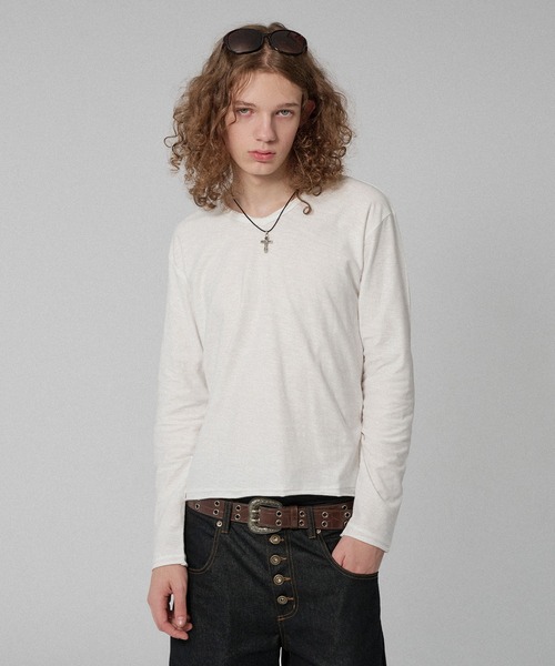 WISH FOR EVER(ウィッシュフォーエバー)の「ASSORT SLAB CROPPED COMPACT V NECK LONG SLEEVE/アソートスラブクロップドコンパクトVネックロングスリーブ(Tシャツ/カットソー・メンズ・ネイビー系/ネイビー/ブラック/ホワイト/チャコールグレー×ブラック/ブラウン/ワインレッド・SMALL/MEDIUM/LARGE)」の2枚目の写真