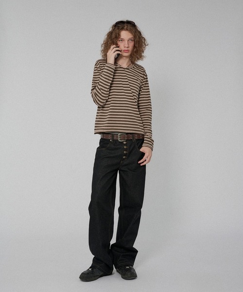 WISH FOR EVER(ウィッシュフォーエバー)の「ASSORT SLAB CROPPED COMPACT V NECK LONG SLEEVE/アソートスラブクロップドコンパクトVネックロングスリーブ(Tシャツ/カットソー・メンズ・ネイビー系/ネイビー/ブラック/ホワイト/チャコールグレー×ブラック/ブラウン/ワインレッド・SMALL/MEDIUM/LARGE)」の17枚目の写真