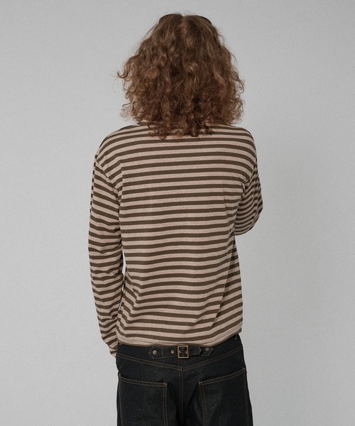 WISH FOR EVER(ウィッシュフォーエバー)の「ASSORT SLAB CROPPED COMPACT V NECK LONG SLEEVE/アソートスラブクロップドコンパクトVネックロングスリーブ(Tシャツ/カットソー・メンズ・ネイビー系/ネイビー/ブラック/ホワイト/チャコールグレー×ブラック/ブラウン/ワインレッド・SMALL/MEDIUM/LARGE)」の19枚目の写真