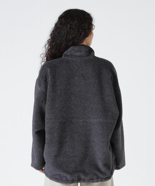 YENN(イエン)の「YENN(イエン)SHAGGY HALF ZIP JK(ブルゾン・レディース・チャコールグレー/ベージュ・F)」の15枚目の写真