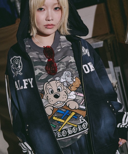 GALFY(ガルフィー)の「GALFY-全力汚し部SWTパーカー(パーカー・メンズ・ブラック/グレー/ピンク・XL/L)」の2枚目の写真