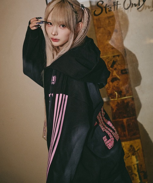 GALFY(ガルフィー)の「GALFY-全力汚し部SWTパーカー(パーカー・メンズ・ブラック/グレー/ピンク・XL/L)」の13枚目の写真