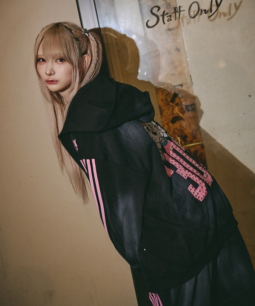 GALFY(ガルフィー)の「GALFY-全力汚し部SWTパーカー(パーカー・メンズ・ブラック/グレー/ピンク・XL/L)」の14枚目の写真