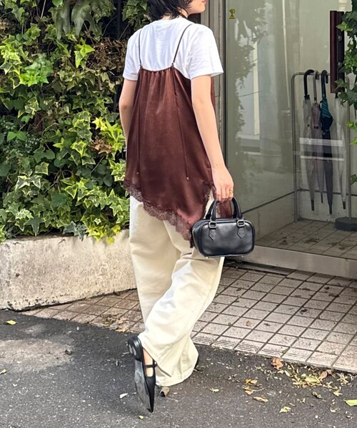 fredy emue(フレディエミュ)の「【@suda_mame3企画】サテンレースアシメカットキャミワンピース(ワンピース・レディース・オフホワイト/ダークブラウン・38)」の14枚目の写真