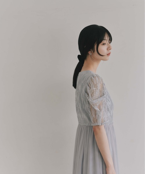 kaene(カエン)の「スパンコールラインチュールドレス【結婚式 二次会 同窓会 成人式 パーティードレス】(ドレス・レディース・ブルーグレー・S/M)」の9枚目の写真