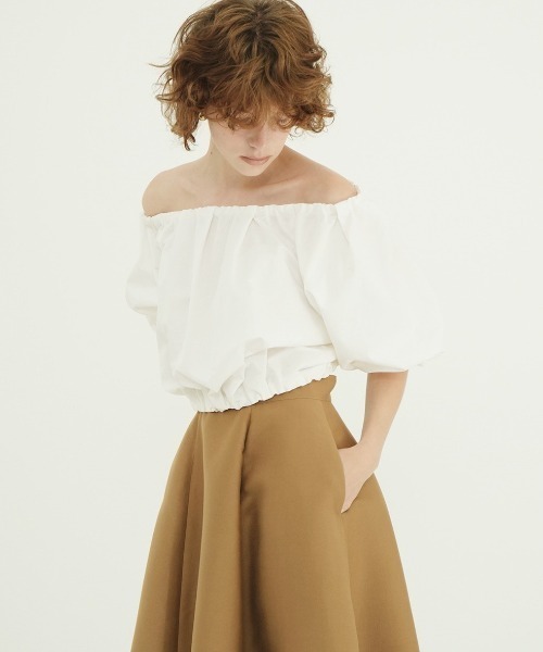CLANE(クラネ)の「CLANE/クラネ/VOLUME SLEEVE CROPPED BLOUSE(Tシャツ/カットソー・レディース・ブラウン/その他18/ホワイト・1)」の8枚目の写真