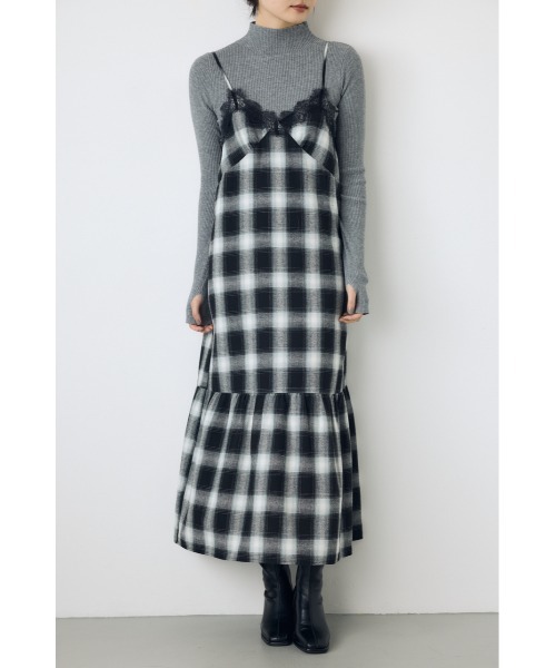 AZUL by moussy(アズールバイマウジー)の「【身長/骨格別着用画像あり】レースドッキングチェックキャミワンピース 秋服 冬服 レイヤード(ワンピース・レディース・ブラウン系その他/ブラック系その他・SMALL/MEDIUM)」の1枚目の写真
