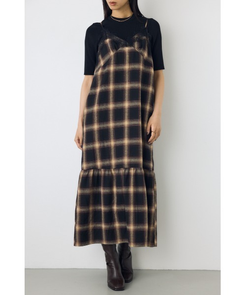 AZUL by moussy(アズールバイマウジー)の「【身長/骨格別着用画像あり】レースドッキングチェックキャミワンピース 秋服 冬服 レイヤード(ワンピース・レディース・ブラウン系その他/ブラック系その他・SMALL/MEDIUM)」の2枚目の写真