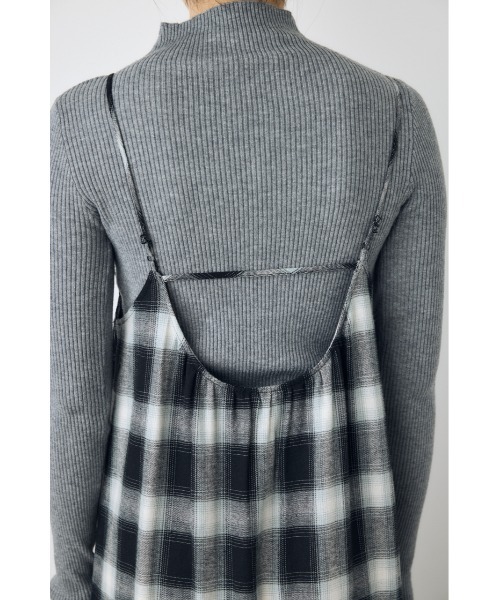 AZUL by moussy(アズールバイマウジー)の「【身長/骨格別着用画像あり】レースドッキングチェックキャミワンピース 秋服 冬服 レイヤード(ワンピース・レディース・ブラウン系その他/ブラック系その他・SMALL/MEDIUM)」の9枚目の写真