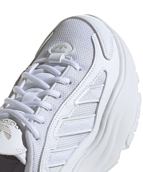 adidas(アディダス)の「ADIDAS OZGAIA W(スニーカー・レディース・ホワイト/ブラック・23cm/24cm/25cm)」の14枚目の写真