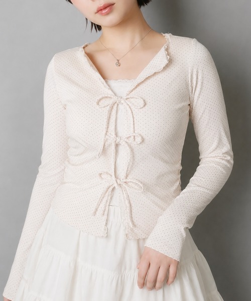SPINNS(スピンズ)の「レイヤード風長袖カットソー/リボン/ドット/韓国ガーリー(Tシャツ/カットソー・レディース・ネイビー系1/アイボリー系1/ピンク系1・ONESIZE)」の18枚目の写真