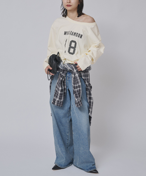 journal standard L'essage(ジャーナルスタンダードレサージュ)の「JANE SMITH*DICKIES*L'ESSAGE 別注ONE SHOULDERカットソー(Tシャツ/カットソー・レディース・エンジ/ブラック系その他/アイボリー/ライトグレー・FREE)」の7枚目の写真