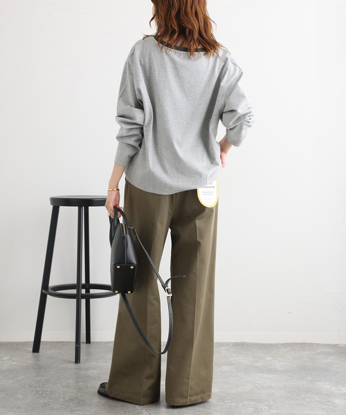 journal standard L'essage(ジャーナルスタンダードレサージュ)の「JANE SMITH*DICKIES*L'ESSAGE 別注ONE SHOULDERカットソー(Tシャツ/カットソー・レディース・エンジ/ブラック系その他/アイボリー/ライトグレー・FREE)」の18枚目の写真