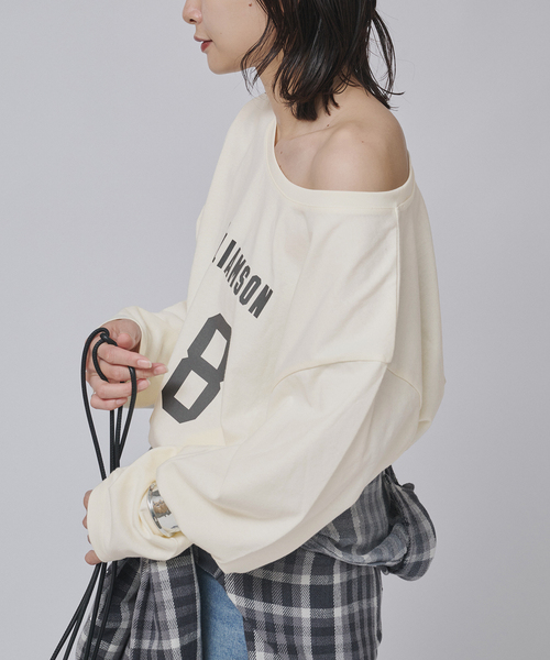 journal standard L'essage(ジャーナルスタンダードレサージュ)の「JANE SMITH*DICKIES*L'ESSAGE 別注ONE SHOULDERカットソー(Tシャツ/カットソー・レディース・エンジ/ブラック系その他/アイボリー/ライトグレー・FREE)」の20枚目の写真