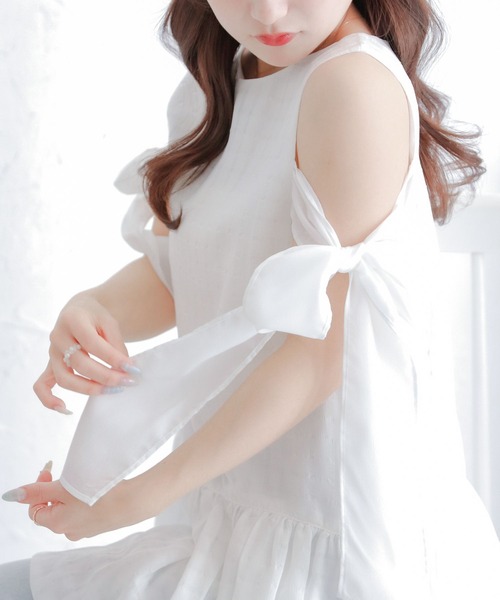 umm.clair（ウムクレール）の「Shoulder Ribbon Balloon One-Piece（ワンピース・レディース・ブラック×ホワイト/ホワイト×ブラック/ホワイト・FREE）」の4枚目の写真