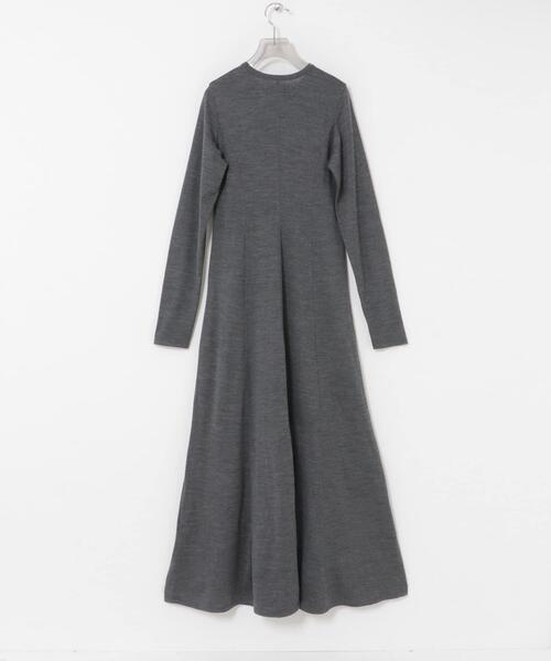 URBAN RESEARCH（アーバンリサーチ）の「new basic　WASHABLE WOOL LONG-SLEEVE ONE-PIECE（ワンピース・レディース・チャコールグレー/ブラック系その他/ホワイト系その他・38/36）」の9枚目の写真