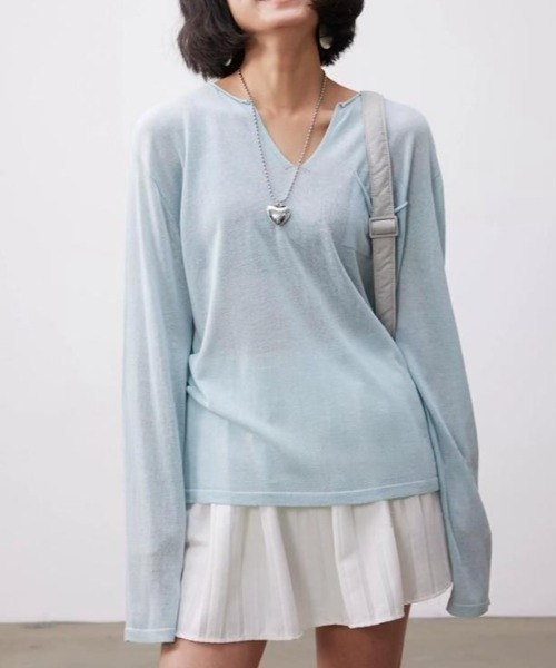 FLINEA(フリネア)の「Vネックリネンテンセル長袖Tシャツ(Tシャツ/カットソー・レディース・ライトブルー/ブラック/アイボリー・FREE)」の3枚目の写真