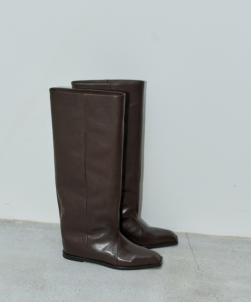 GRISE(グリーズ)の「《/WEB+一部店舗限定》GRISEレザースクエアワイドシャフトロングブーツ(ブーツ・レディース・ブラック/ブラウン・X-LARGE/LARGE/MEDIUM/SMALL)」の7枚目の写真