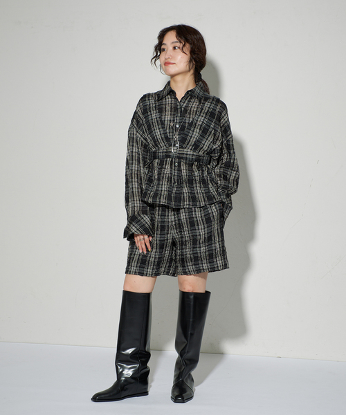 GRISE(グリーズ)の「《/WEB+一部店舗限定》GRISEレザースクエアワイドシャフトロングブーツ(ブーツ・レディース・ブラック/ブラウン・X-LARGE/LARGE/MEDIUM/SMALL)」の8枚目の写真