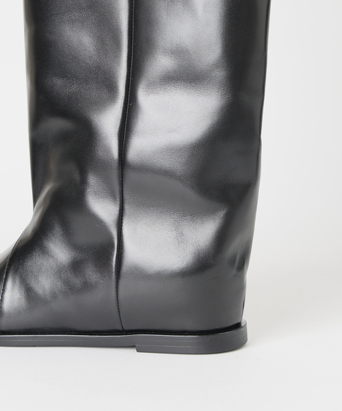 GRISE(グリーズ)の「《/WEB+一部店舗限定》GRISEレザースクエアワイドシャフトロングブーツ(ブーツ・レディース・ブラック/ブラウン・X-LARGE/LARGE/MEDIUM/SMALL)」の16枚目の写真