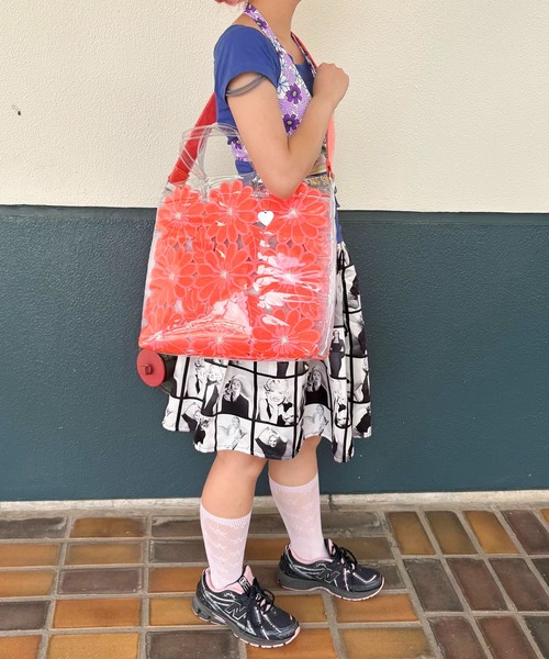 HEY!MrsROSE(ヘイミセスローズ)の「HEY! Mrs ROSE(ヘイ!ミセスローズ)Flower sandwich BAG(トートバッグ・レディース・ブラック/オレンジ/ベージュ・FREE)」の21枚目の写真