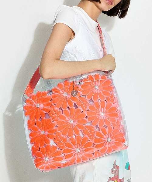 HEY!MrsROSE(ヘイミセスローズ)の「HEY! Mrs ROSE(ヘイ!ミセスローズ)Flower sandwich BAG(トートバッグ・レディース・ブラック/オレンジ/ベージュ・FREE)」の11枚目の写真