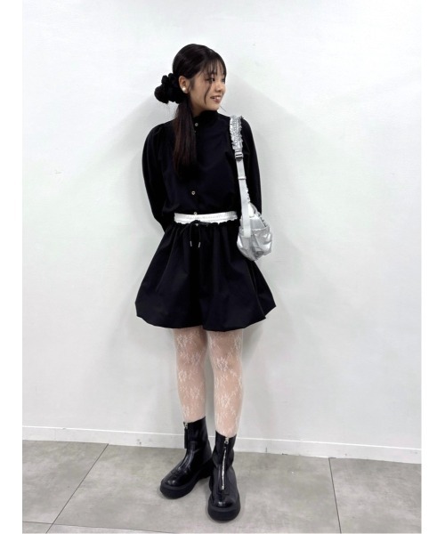 DONOBAN（ドノバン）の「【クラシカルな華やかさと、美しいシルエット】ノーブル フリル ブラウス トップス シャツ 襟 衿 レディース ボタン Donoban 春服 秋服 長袖 大人かわいい オフィスカジュアル 就活 ドノバン（シャツ/ブラウス・レディース・ホワイト/ブラック/グレー・ONE SIZE）」の20枚目の写真
