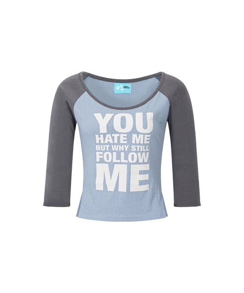 PLEASENOFOLLOW（プリーズノーフォロー）の「SOLENE レタリングラグラン長袖トップ（スカイブルー）（Tシャツ/カットソー・レディース・その他・FREE）」の2枚目の写真