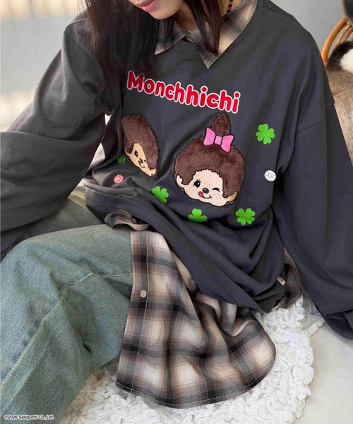 AS KNOW AS plus（アズノゥアズプラス）の「☆アクリルキーホルダー付き モンチッチロンT【 Monchhichi / モンチッチ 】（Tシャツ/カットソー・レディース・オフホワイト/オートミール/サックスブルー/チャコールグレー・FREE）」の2枚目の写真