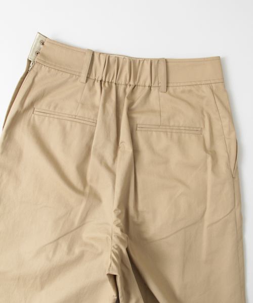 URBAN RESEARCH(アーバンリサーチ)の「UR 綿麻クロップドワイドパンツ(その他パンツ・レディース・ネイビー/ライトベージュ・38/36)」の12枚目の写真