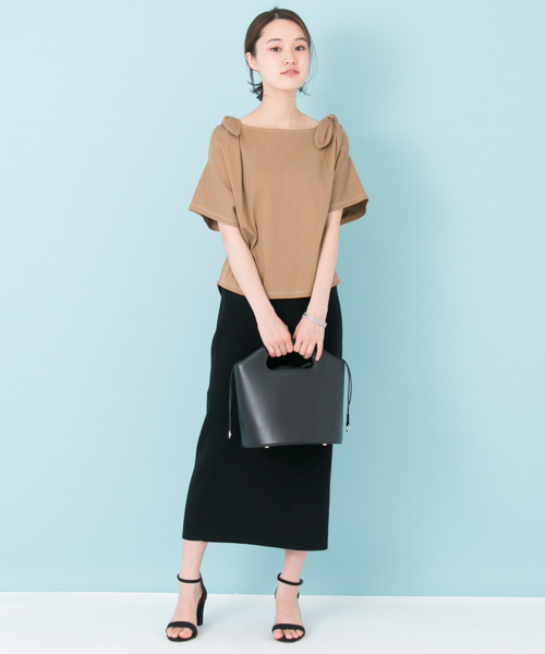 URBAN RESEARCH（アーバンリサーチ）の「UR 肩開きリボンプルオーバー（Tシャツ/カットソー・レディース・オフホワイト/キャメル/ピンク/ネイビー・FREE）」の14枚目の写真