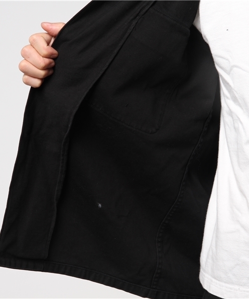 HYSTERIC GLAMOUR（ヒステリックグラマー）の「STRAWBERRY MONSTER刺繍 長袖ミリタリーシャツ（シャツ/ブラウス・メンズ・カーキ/ブラック・SMALL/MEDIUM/LARGE）」の7枚目の写真