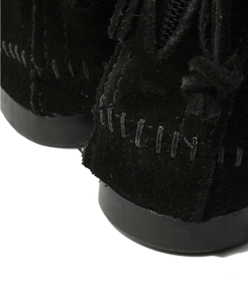 Minnetonka（ミネトンカ）の「［ミネトンカ］MINNETONKA HI TOP ブーツ GLR01（ブーツ・レディース・ブラック/ブラウン・7(24.0)/8(250.)/6(23.0)）」の10枚目の写真