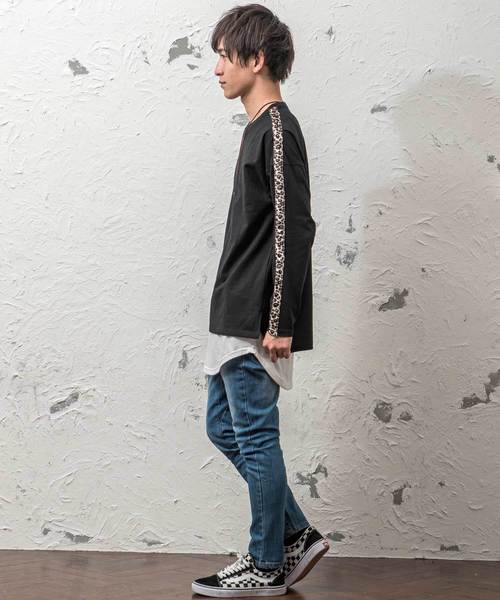 MinoriTY（マイノリティ）の「袖ラインロングスリーブTシャツ ロンT カットソー ヒョウ柄 レオパード（Tシャツ/カットソー・メンズ・ホワイト×ブラック/ホワイト系その他/ブラック系その他/ブラック×レッド/ホワイト×レッド・M/L）」の6枚目の写真