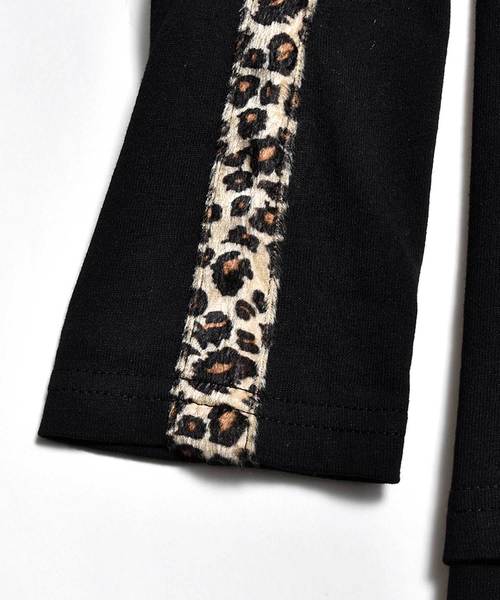 MinoriTY（マイノリティ）の「袖ラインロングスリーブTシャツ ロンT カットソー ヒョウ柄 レオパード（Tシャツ/カットソー・メンズ・ホワイト×ブラック/ホワイト系その他/ブラック系その他/ブラック×レッド/ホワイト×レッド・M/L）」の7枚目の写真