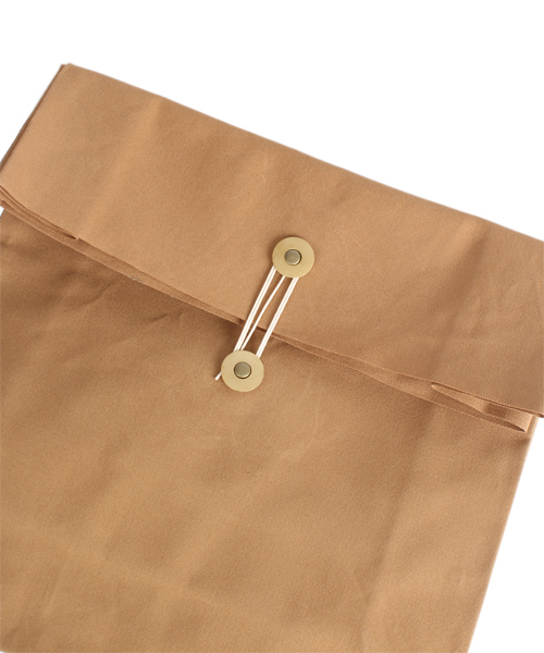 BEAMS RECORDS（ビームスレコーズ）の「TEMBEA×BEAMS RECORDS / 別注 レコード・クラッチ（クラッチバッグ・メンズ・グレー/ブラウン/レッド/ネイビー・ONE SIZE）」の12枚目の写真