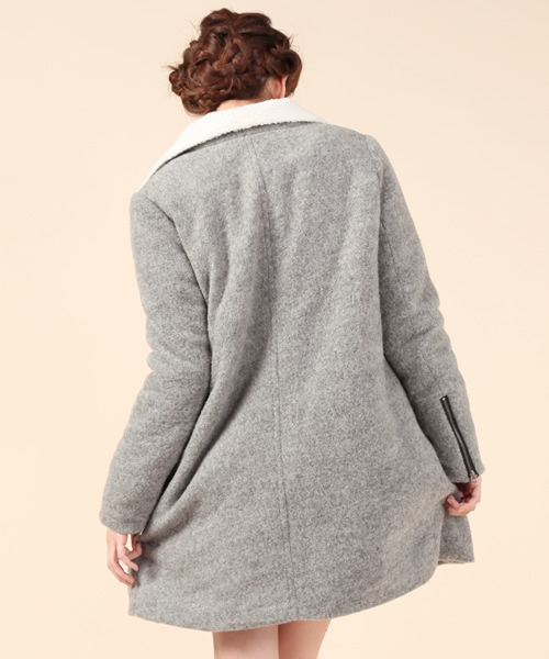 DISCOAT(ディスコート)の「【Discoat】スライバー衿ボアライダースコート(その他アウター・レディース・グレー/ブラック・フリ-)」の5枚目の写真
